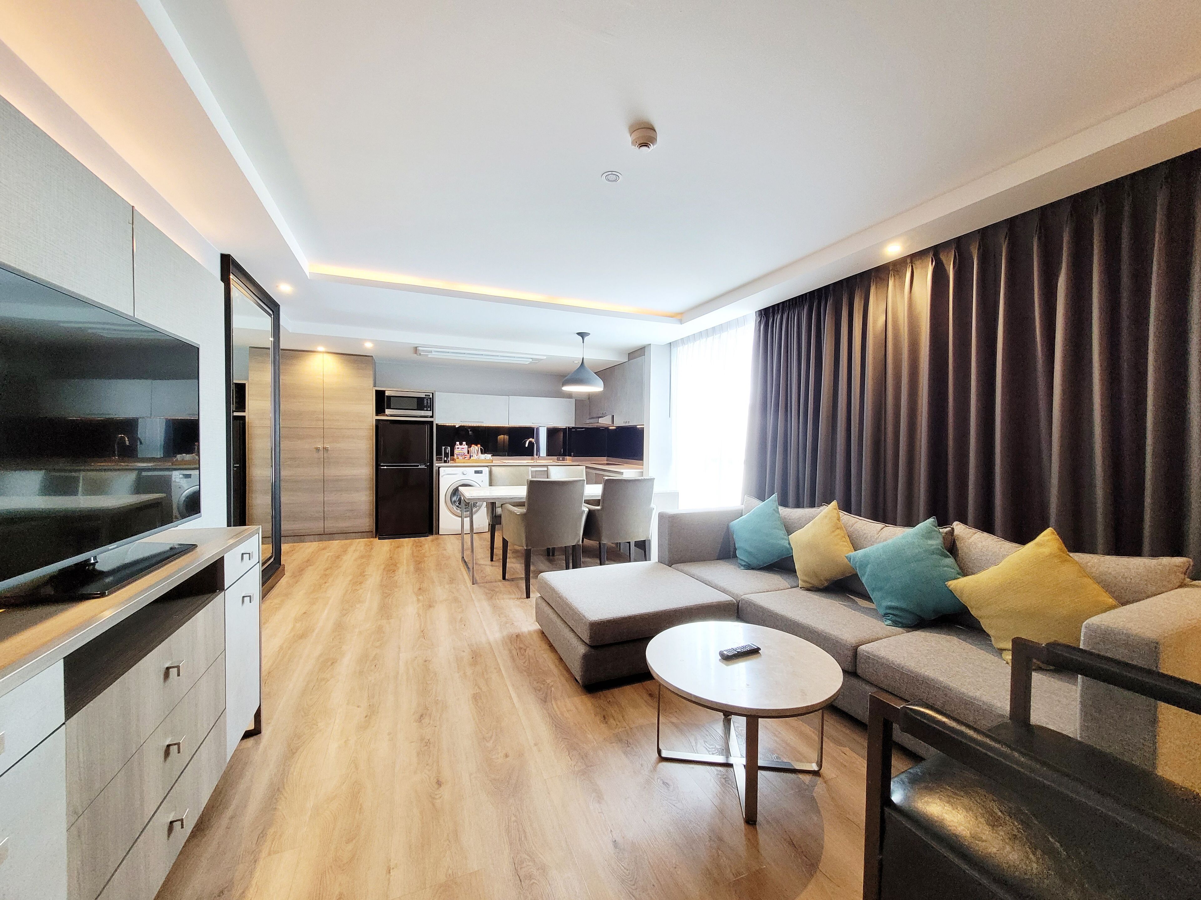 grand suite | living area | lcd tv