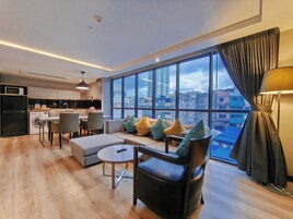 Grand Suite | Living area