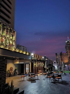 Rooftop terrace - Citrus Suites Sukhumvit 6 by Compass Hospitality (Bangkok)