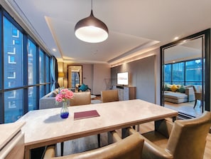 Grand Suite | Living area | LCD TV - Citrus Suites Sukhumvit 6 by Compass Hospitality (Bangkok)