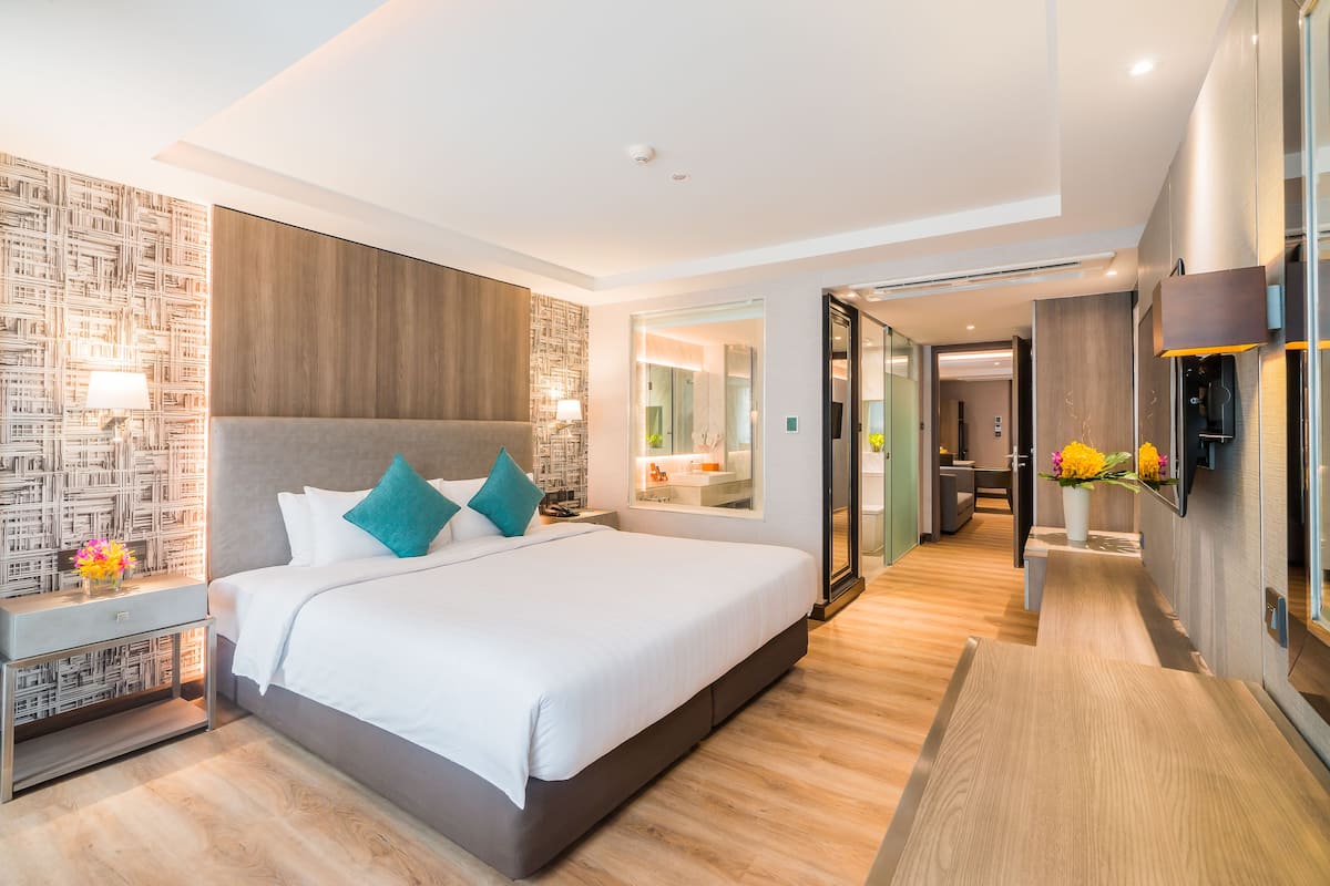 1 bedroom, minibar, in-room safe, desk