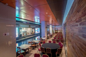 Restaurant - Myko Hotel Makassar (Makassar)