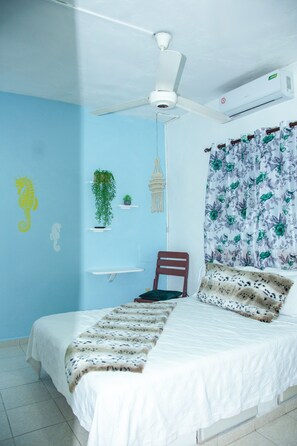 Caja de seguridad en la habitación, escritorio y wifi gratis 