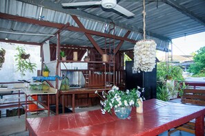 Shared fridge, microwave