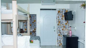 In-room safe, desk, free WiFi, bed sheets