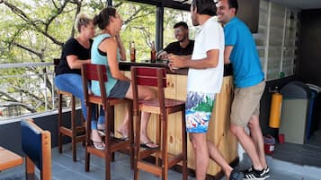 Bar (en el alojamiento)