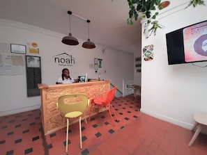Reception - Noah boutique hostels Medellín (Medellín)