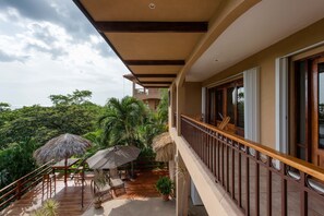 Deluxe-Zimmer, 2 Doppelbetten, Balkon, Meerblick | Balkon
