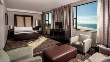 Suite | Coffres-forts dans les chambres, bureau