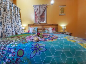 Classic Bungalow, 1 Bedroom, Patio | 1 bedroom, laptop workspace, iron/ironing board, free WiFi