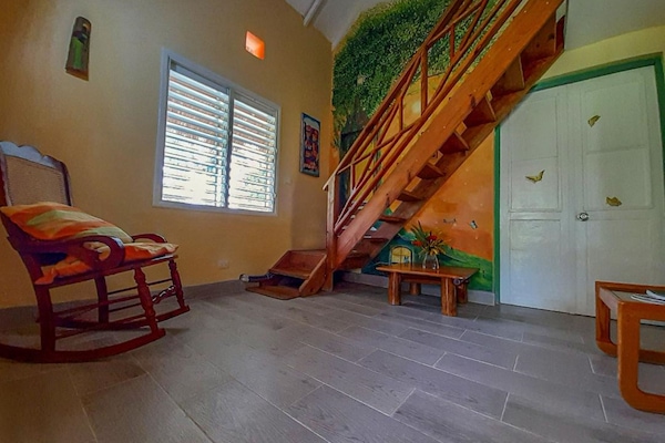 Familiehus, 3 soverom | Skrivebord for bærbar PC, strykejern/-brett og wi-fi (inkludert)