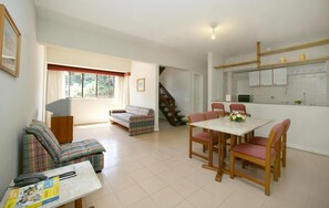 LCD TV - Residencial Porto Farol (Salvador)