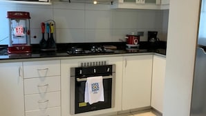 Appartement Deluxe, 2 chambres, accessible aux personnes à mobilité réduite | Cuisine privée
