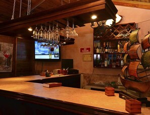 Bar (on property) - TRAVEL SUITES (San Pedro Sula)