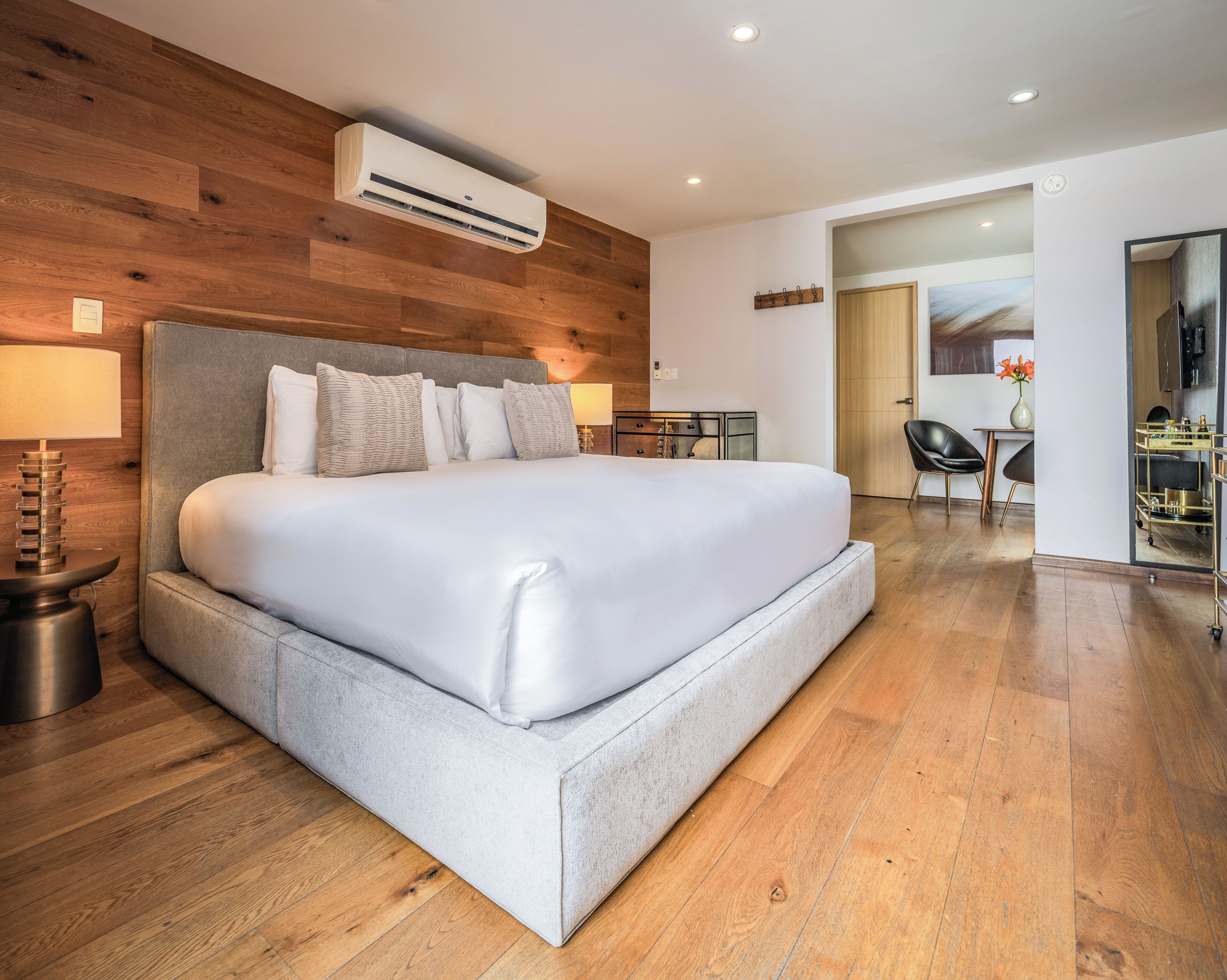 Studiosuite – comfort, 1 kingsize-seng, terrasse, byutsikt | Sengetøy av topp kvalitet, dundyner og senger med Select Comfort-madrass
