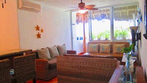 Standaard appartement, 2 slaapkamers, terras | Woonruimte
