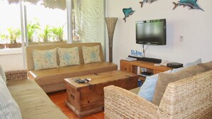 Standaard appartement, 2 slaapkamers, terras | Woonkamer