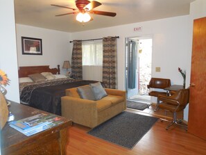 Deluxe Double Room, 2 Queen Beds, Private Bathroom, Hill View | Desk, soundproofing, iron/ironing board, free WiFi - Yosemite Paradise Inn (Coulterville)