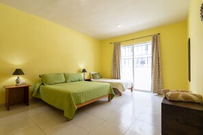 Condo familiar, 2 habitaciones, balcón | 2 habitaciones y caja de seguridad en la habitación 