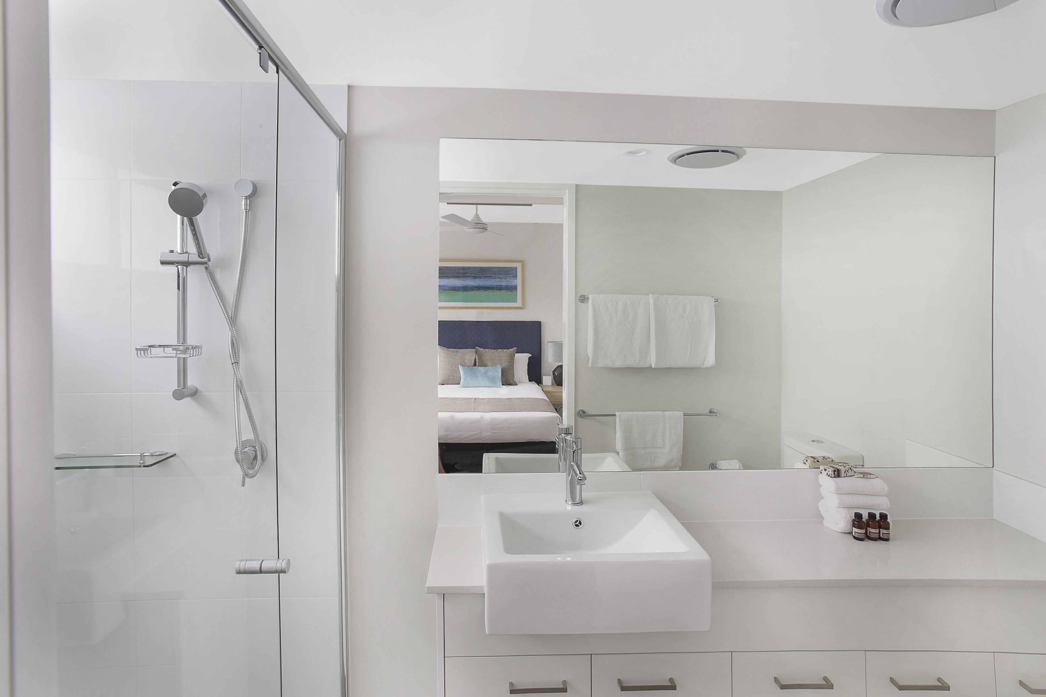 two bedroom apartment, standard | bathroom | shower, free toiletries, hair dryer, towels