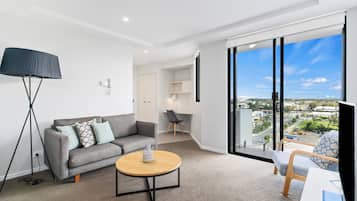 48-Zoll-Flachbildfernseher mit Digitalempfang, Fernseher, DVD-Player