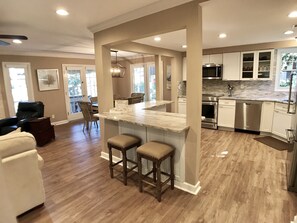 Interior - BEACH and GOLF RESORT☀Luxury Lagoon & Golf View Villa☀ 2 Patios+KING BED (Hilton Head Island)