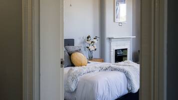 Family Room, Multiple Beds