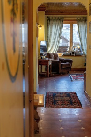 Interior - BEAUTIFUL ATTIC ROOM WITH A VIEW OF THE SKI SLOPES (BORMIO)