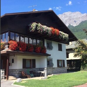Exterior - BEAUTIFUL ATTIC ROOM WITH A VIEW OF THE SKI SLOPES (BORMIO)