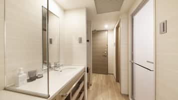 Free toiletries, hair dryer, slippers, bidet