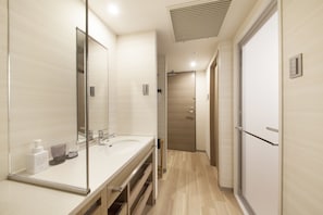 Free toiletries, hair dryer, slippers, bidet
