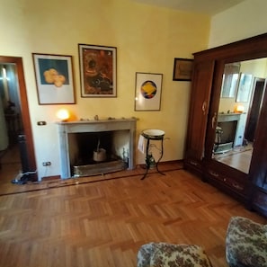 Interior - Convenient place to visit Tuscany (Cerreto Guidi)