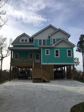 Exterior - Sound Escape - Sound front guest apartment. Water access, bikes, & kayaks (Kill Devil Hills)