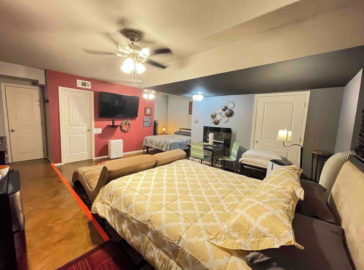 1 bedroom, iron/ironing board, WiFi, bed sheets