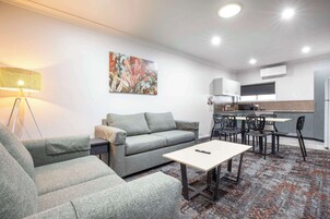 Apartment | Iron/ironing board, free WiFi, bed sheets