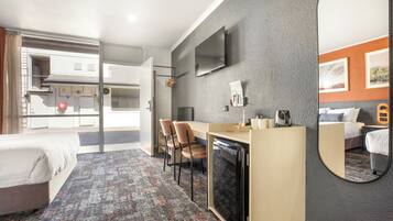 Family Room | 1 bedroom, iron/ironing board, free WiFi, bed sheets