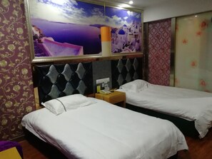 Deluxe Twin Room | Desk, blackout drapes, free WiFi - Caiyuan Hotel (Jinhua)