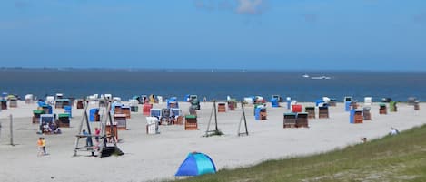 In Strandnähe, Liegestühle