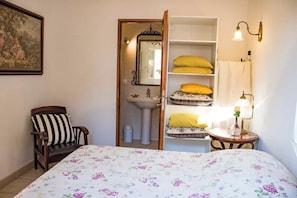3 chambres, bureau, Wi-Fi, draps fournis