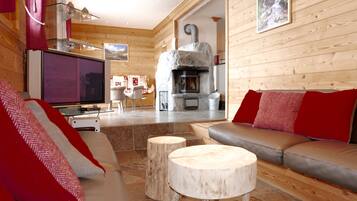 TV, fireplace, DVD player
