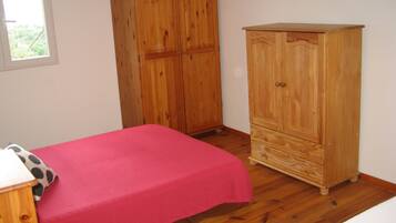 3 chambres, fer et planche Ă repasser, lit parapluie, Wi-Fi