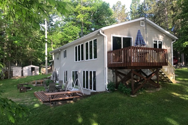 Side deck with view of lake!