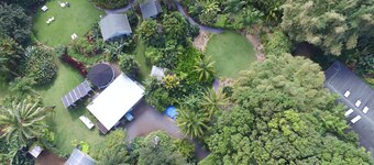 Paradise: Ocean View Cottage Solar Power Tropical Flower Gardens