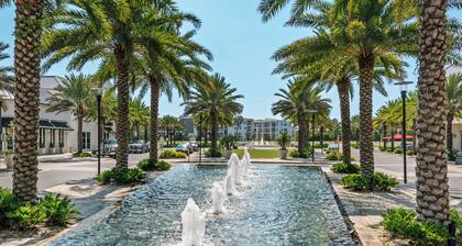 Private Pool in Seacrest for 12, 3 Mins to Beach + Free Attraction Tickets!