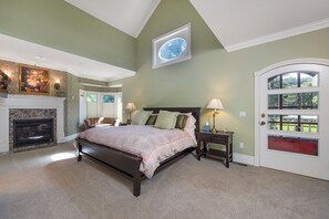5 habitaciones, escritorio, tabla de planchar con plancha y wifi gratis 