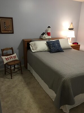 3 bedrooms, desk, iron/ironing board, WiFi