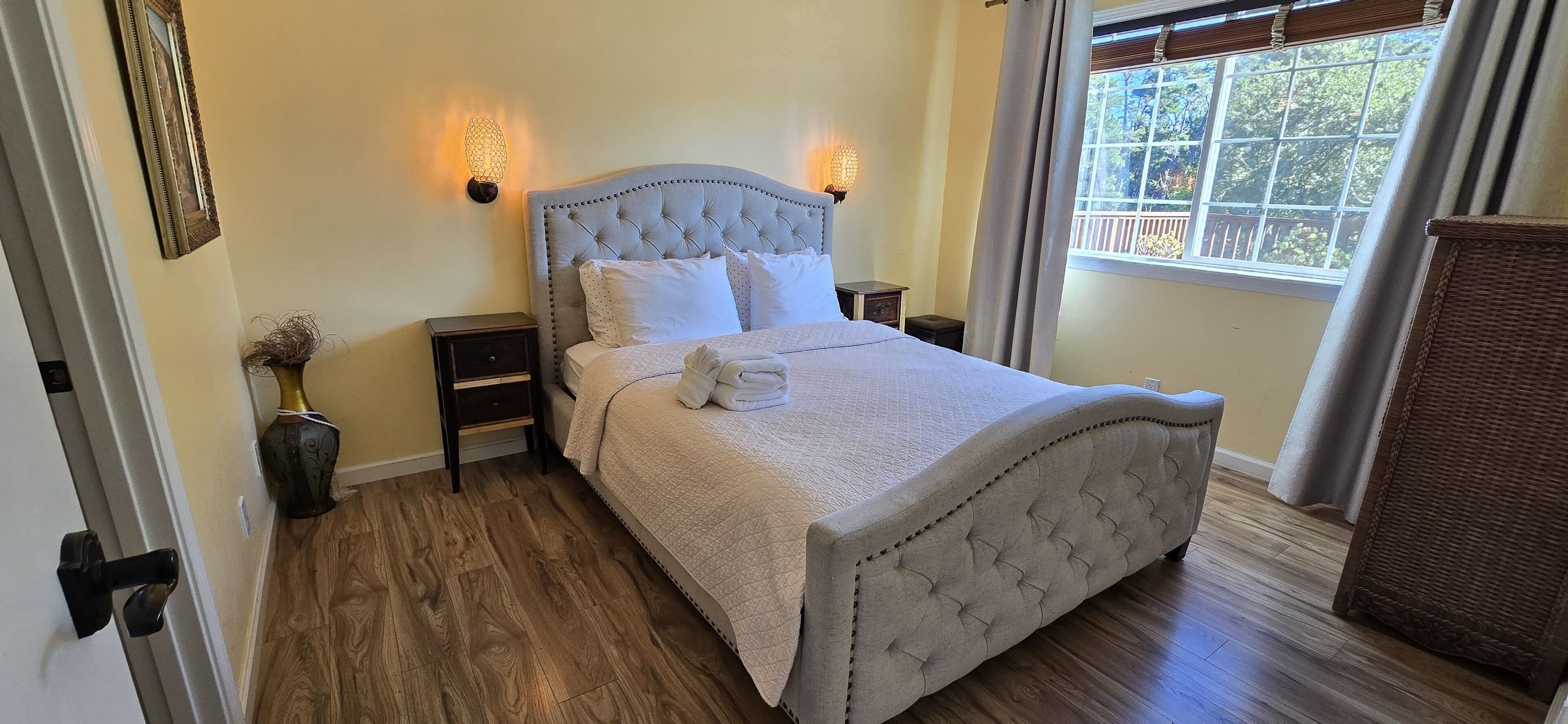 1 slaapkamer, een strijkplank/strijkijzer, gratis wifi, beddengoed