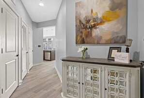 Interior - Luxurious Downtown Corner unit- 2 Bd2 Bth -#321 (Nashville)