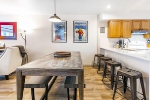 Dining - Perfect Ski in Ski out - Snowflower #112 (Park City)