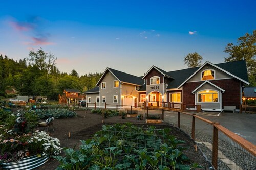 Grayson B&B — ADA Garden & Patio Suite — By Evergreen Equestrian